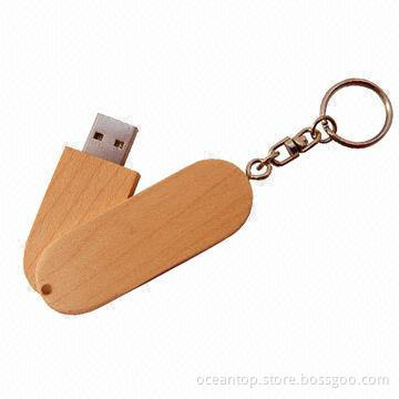 Maple-shaped USB stick